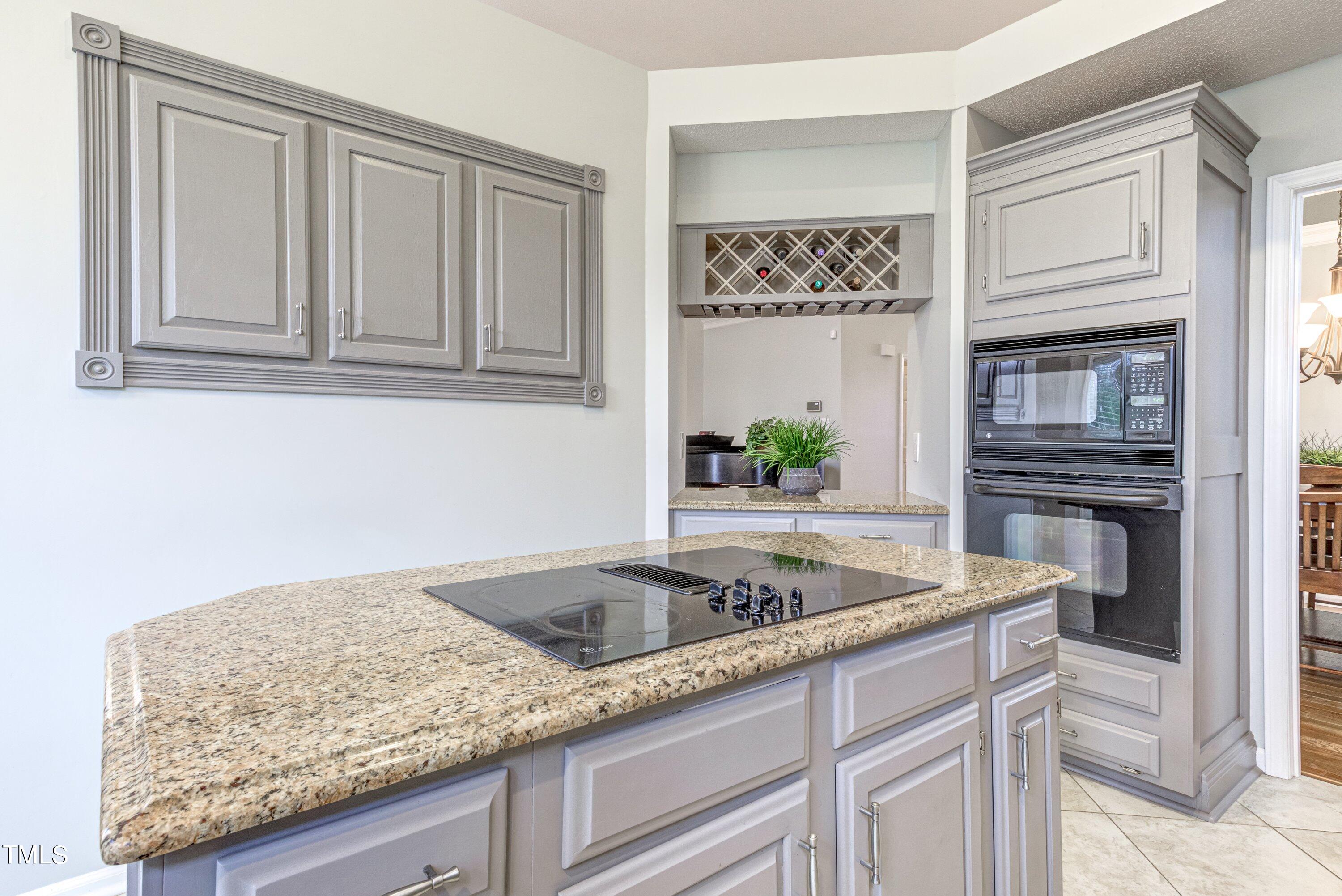 10132 Goodview Court Raleigh, NC 27613 - Photo 20 of 50 23-10132-Goodview-32
