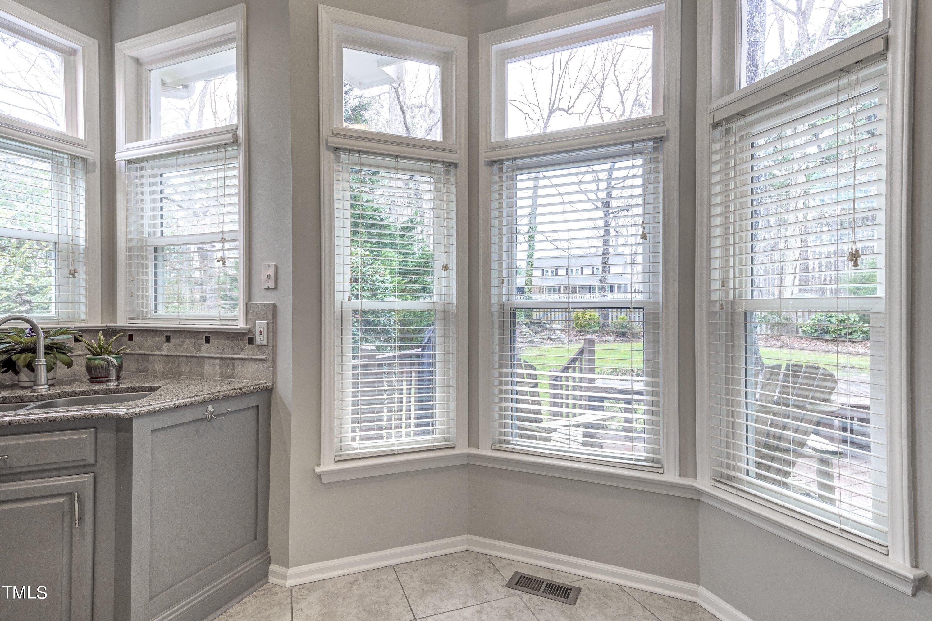 10132 Goodview Court Raleigh, NC 27613 - Photo 21 of 50 24-10132-Goodview-33