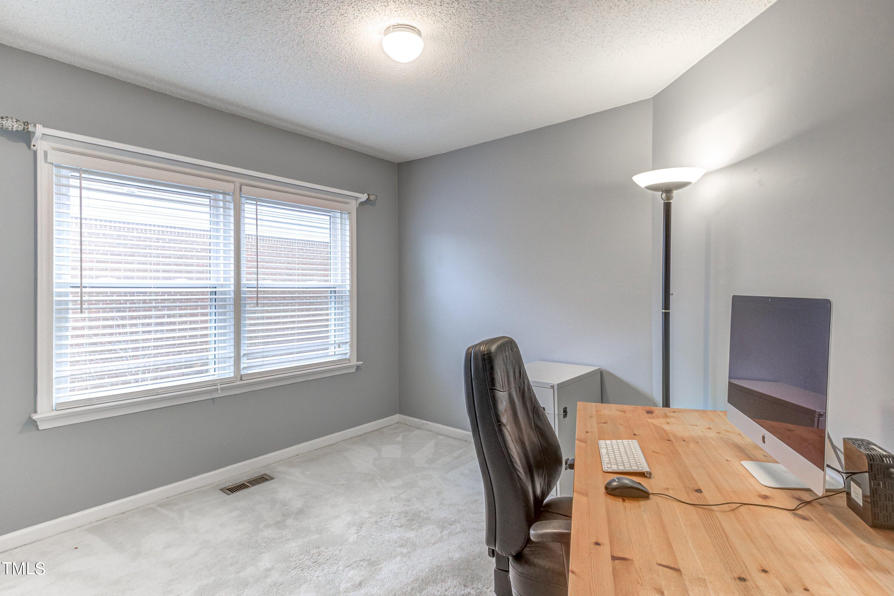 10132 Goodview Court Raleigh, NC 27613 - Photo 33 of 50 36-10132-Goodview-45