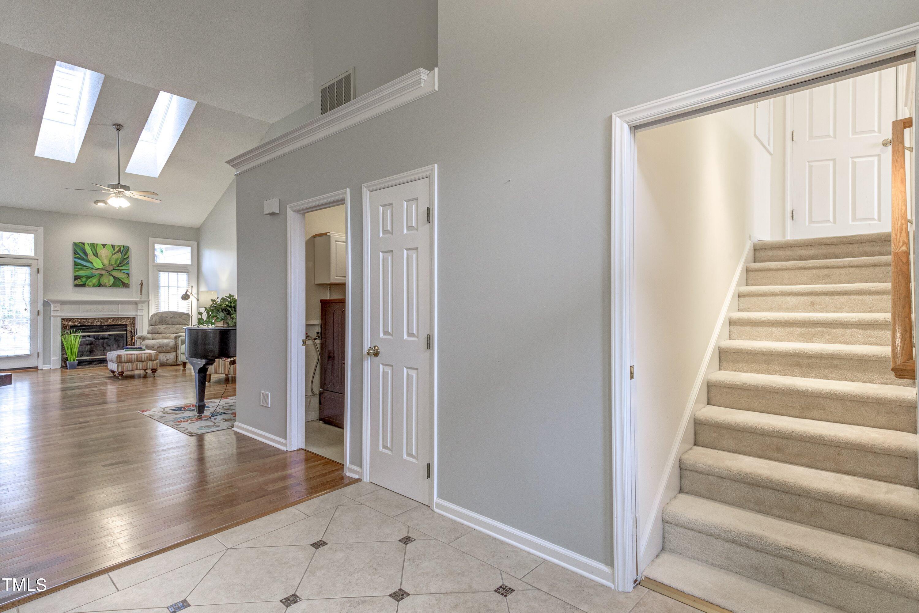 10132 Goodview Court Raleigh, NC 27613 - Photo 5 of 50 07-10132-Goodview-16