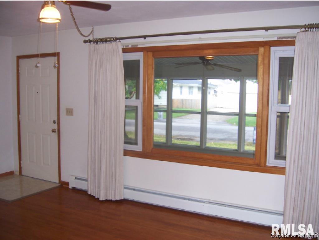 3344 South Fremont Street Springfield, IL 62703 - Photo 3 of 29 Gallery Image 3