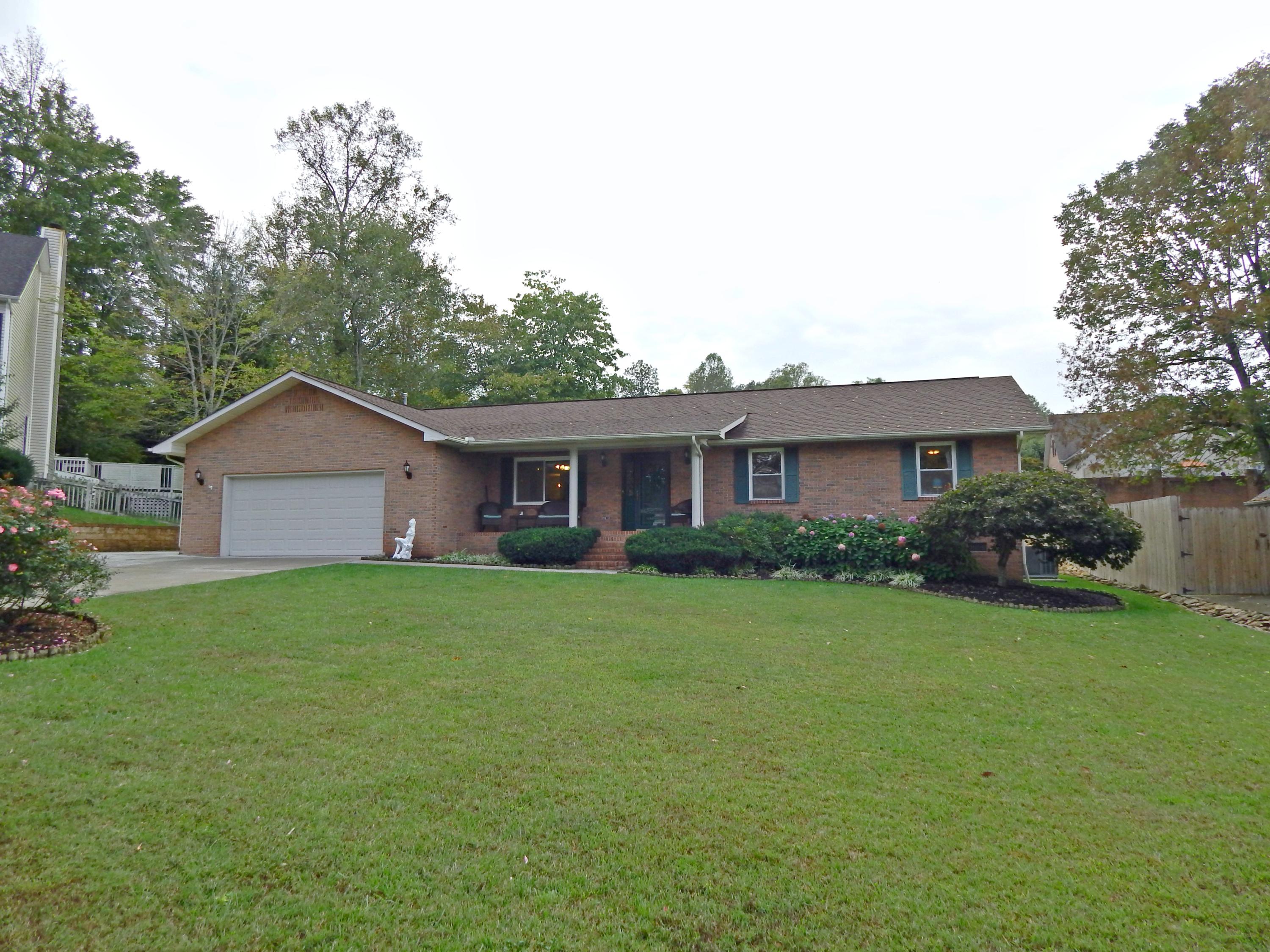 104 English Court Oak Ridge, TN 37830 - Photo 1 of 23 1