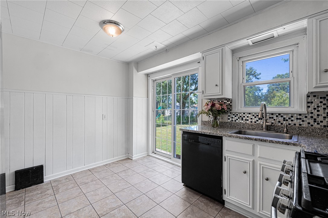 10810 Windham Road Parma, OH 44130 - Photo 10 of 27 Gallery Image 10