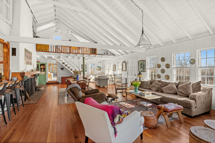 205 S Road Chilmark, MA 02535 - Photo 16 of 48