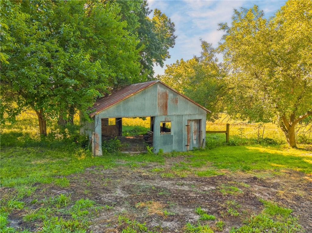 13424 Henson Road Holt, MO 64048 - Photo 19 of 46