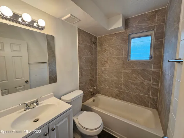 $799 | 1404 South Deleon Avenue, Titusville, FL 32780