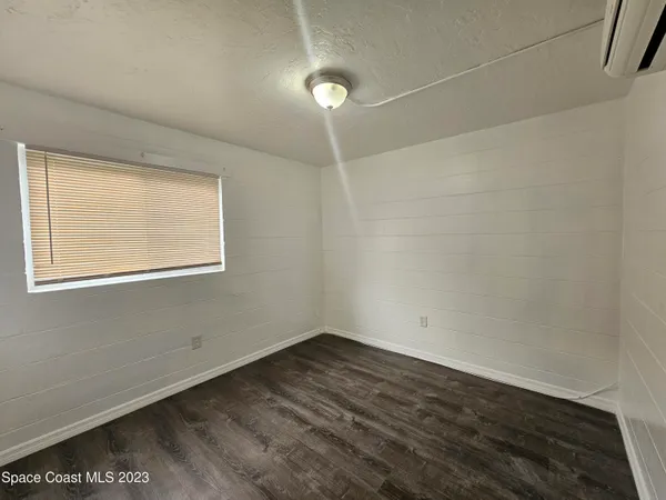 $799 | 1404 South Deleon Avenue, Titusville, FL 32780