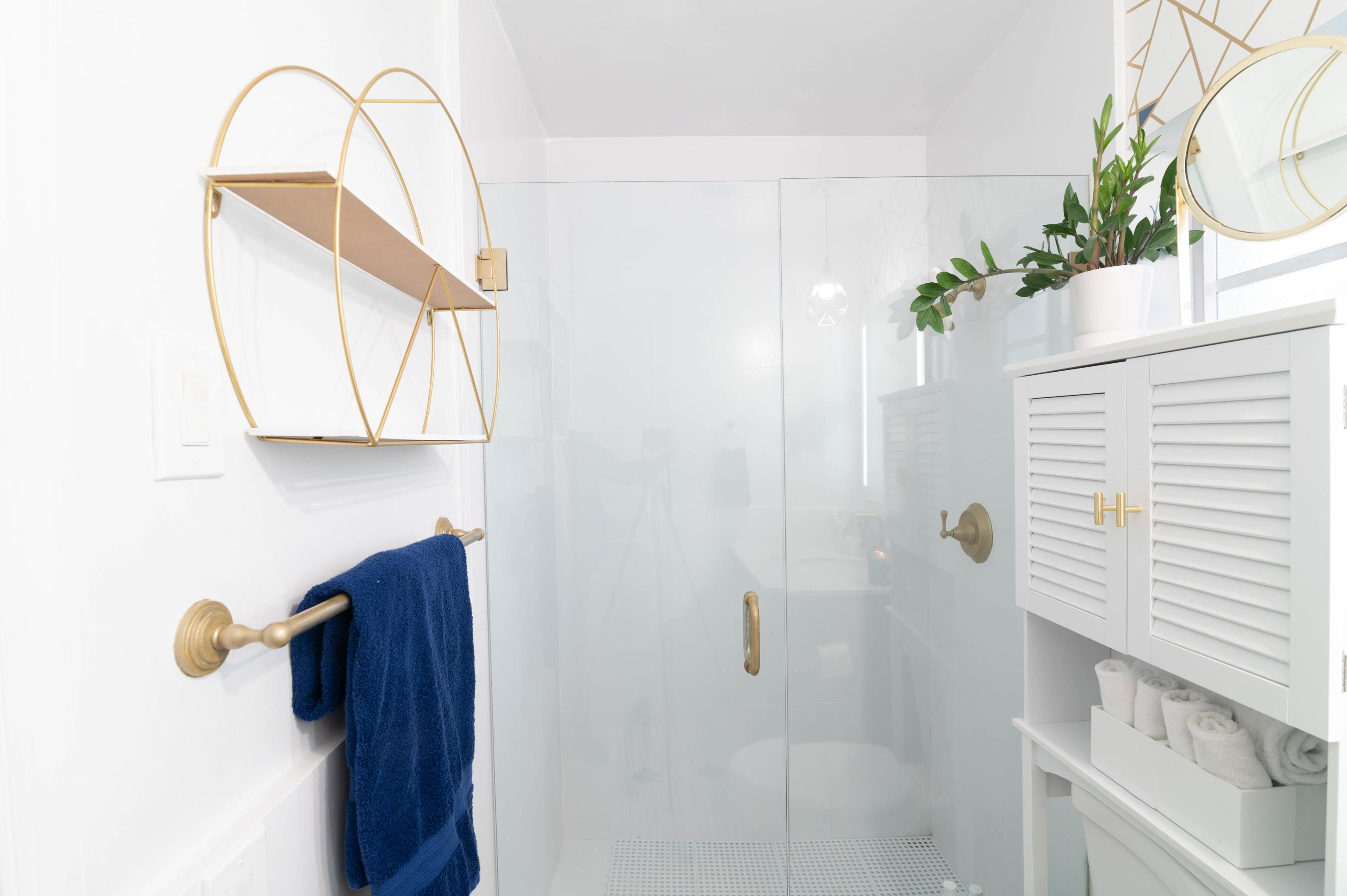 1502 Northwest 5th Street Boca Raton, FL 33486 - Photo 28 of 35 a close view of cabinet