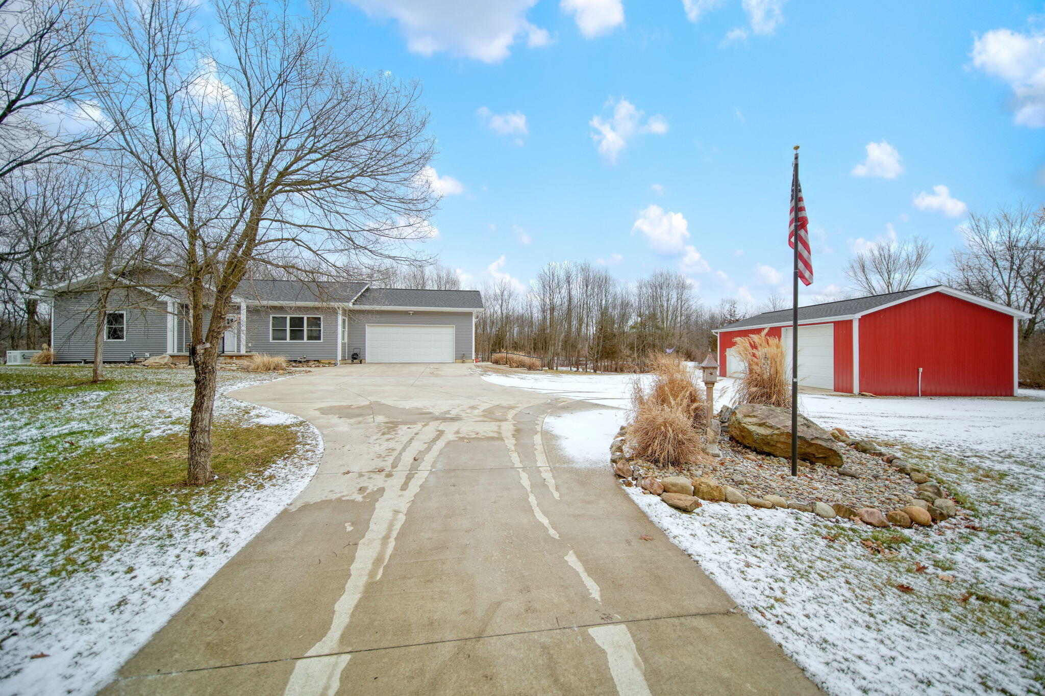6437 Cross Road Concord, MI 49237 - Photo 1 of 71 1-web-or-mls-DSC07029_HDR 2