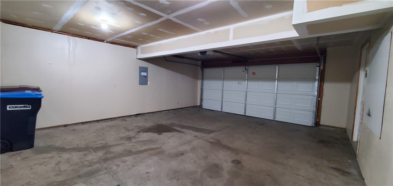 79 Eastview Commons Road Gates, NY 14624 - Photo 26 of 32 Garage