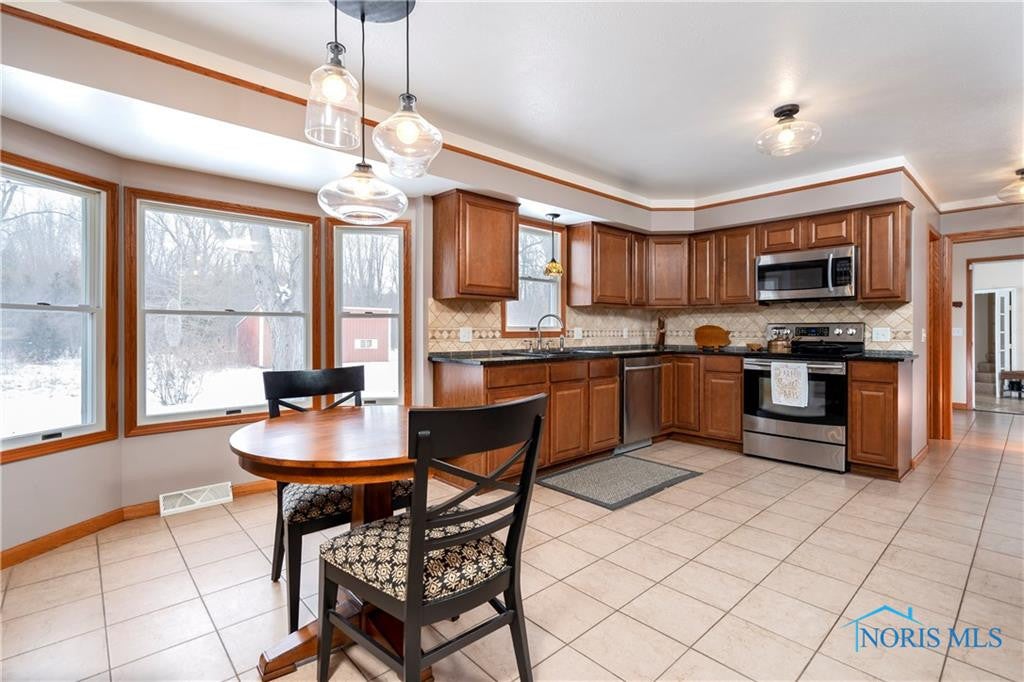 10540 Ramm Road Whitehouse, OH 43571 - Photo 13 of 44 Gallery Image 13