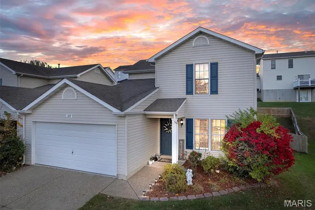 $230,000 | 317 Columbia Drive, Wentzville, MO 63385