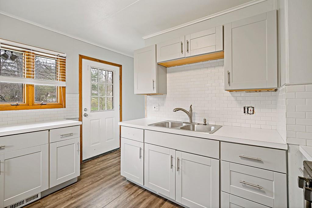 2290 Ferguson Road Allison Park, PA 15101 - Photo 8 of 25 Gallery Image 8