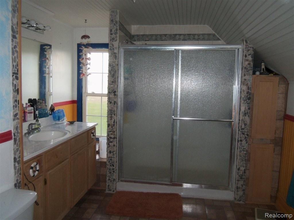 8790 Bowers Road Imlay City, MI 48444 - Photo 9 of 14 Upstairs Bath.JPG