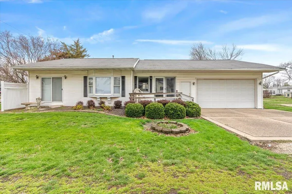 $110,000 | 496 South Miller Street, Waverly, IL 62692