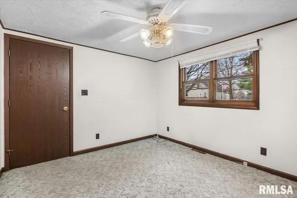 $110,000 | 496 South Miller Street, Waverly, IL 62692