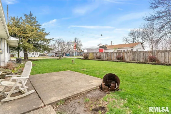 $110,000 | 496 South Miller Street, Waverly, IL 62692
