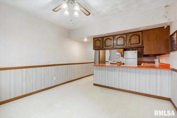 $110,000 | 496 South Miller Street, Waverly, IL 62692