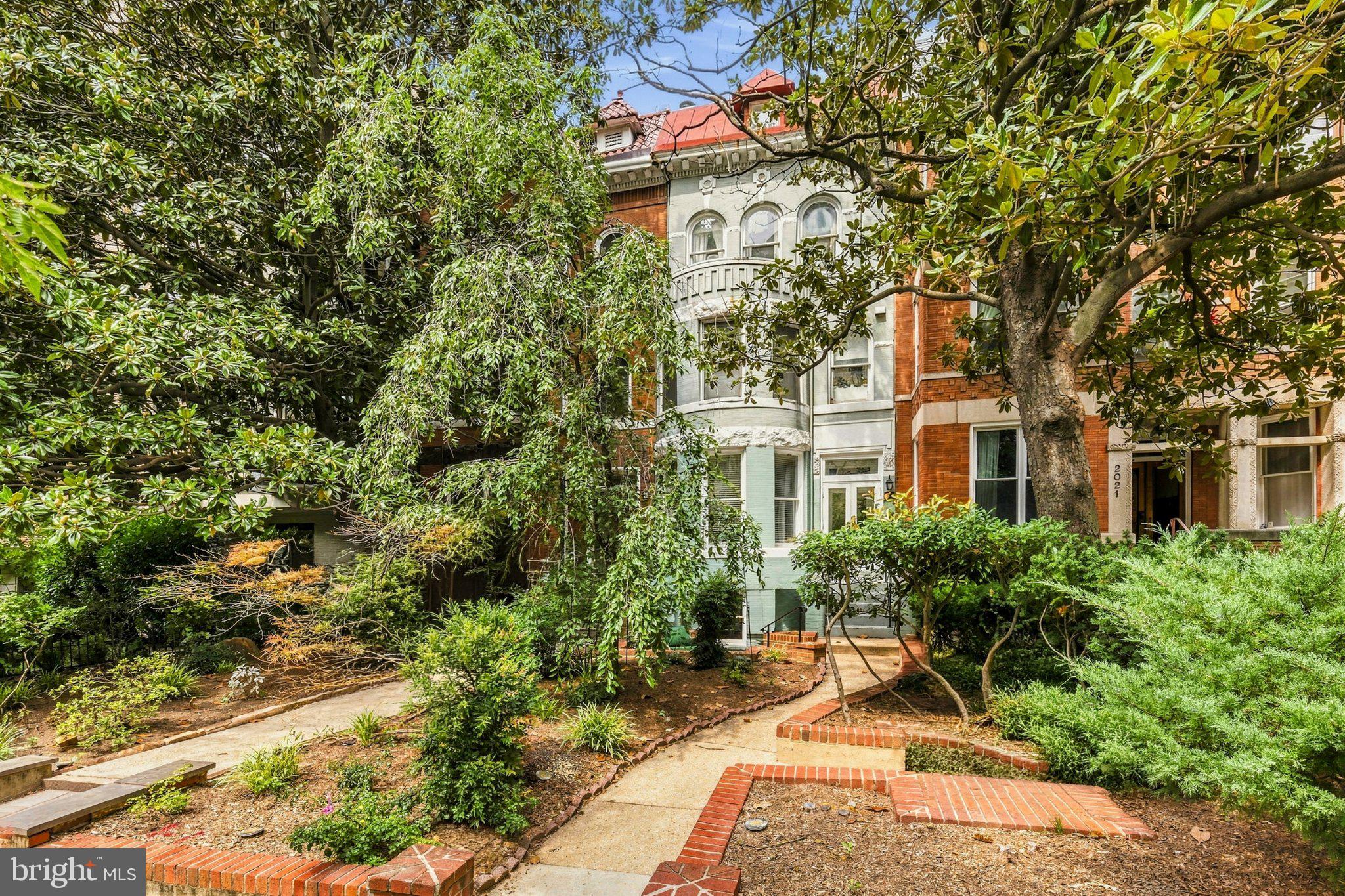 2023 Kalorama Road Northwest, Unit 1 Washington, DC 20009 - Photo 2 of 25 Appealing Curb Appeal