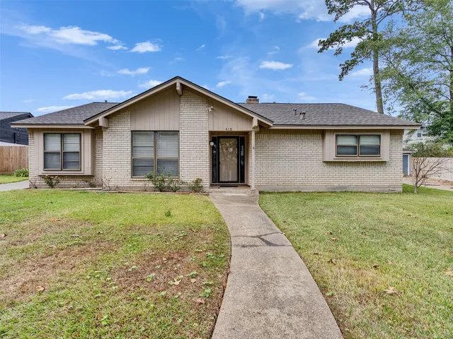 $2,000 | 418 Oakhill Drive, Conroe, TX 77304