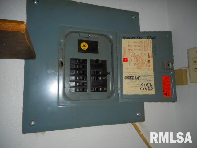 100 Douglas Road Marquette Heights, IL 61554 - Photo 14 of 17 Gallery Image 14