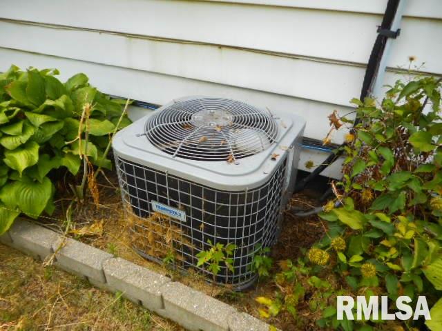 100 Douglas Road Marquette Heights, IL 61554 - Photo 16 of 17 Gallery Image 16