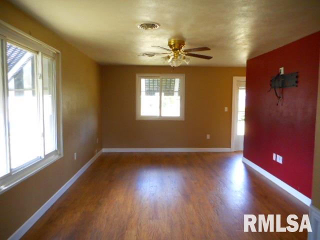 100 Douglas Road Marquette Heights, IL 61554 - Photo 3 of 17 Gallery Image 3