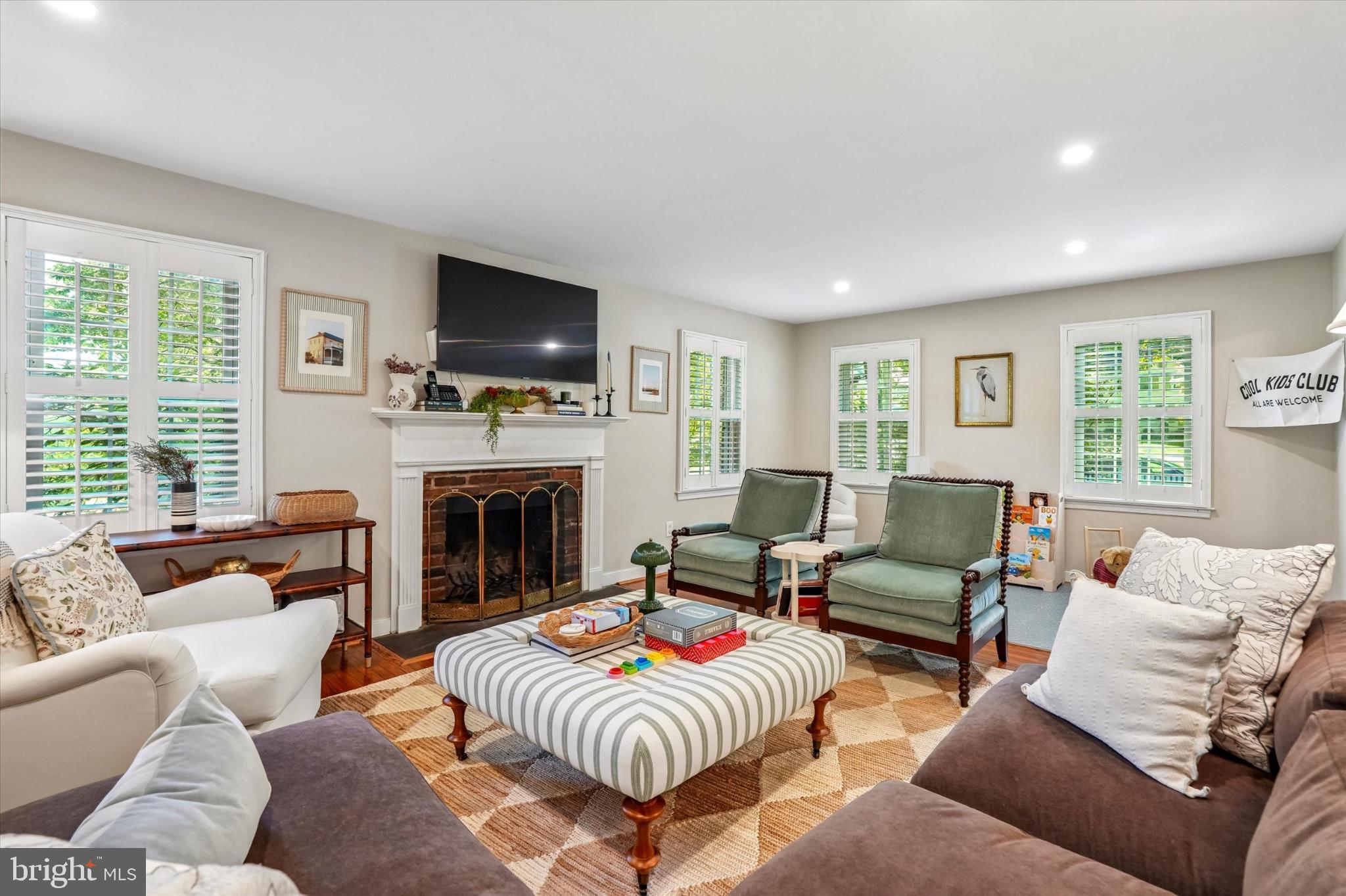 831 Hollow Road Wayne, PA 19087 - Photo 3 of 38 Gallery Image 3