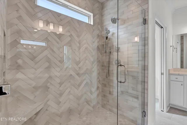 $649,900 | 136 Walelu Trail, Vonore, TN 37885