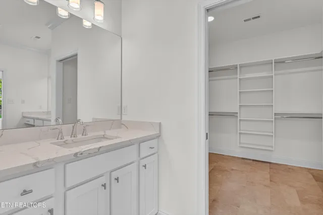 $649,900 | 136 Walelu Trail, Vonore, TN 37885