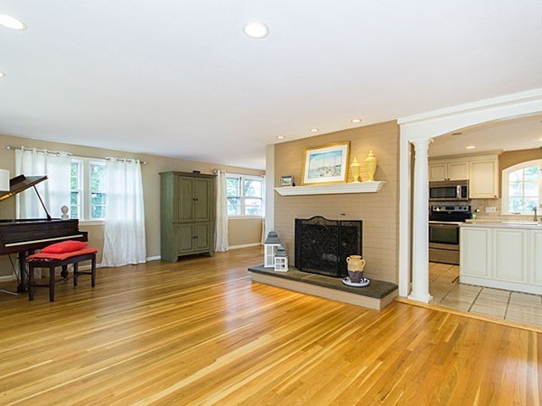 35 Leslie Road Waltham, MA 02451 - Photo 8 of 30 Gallery Image 8