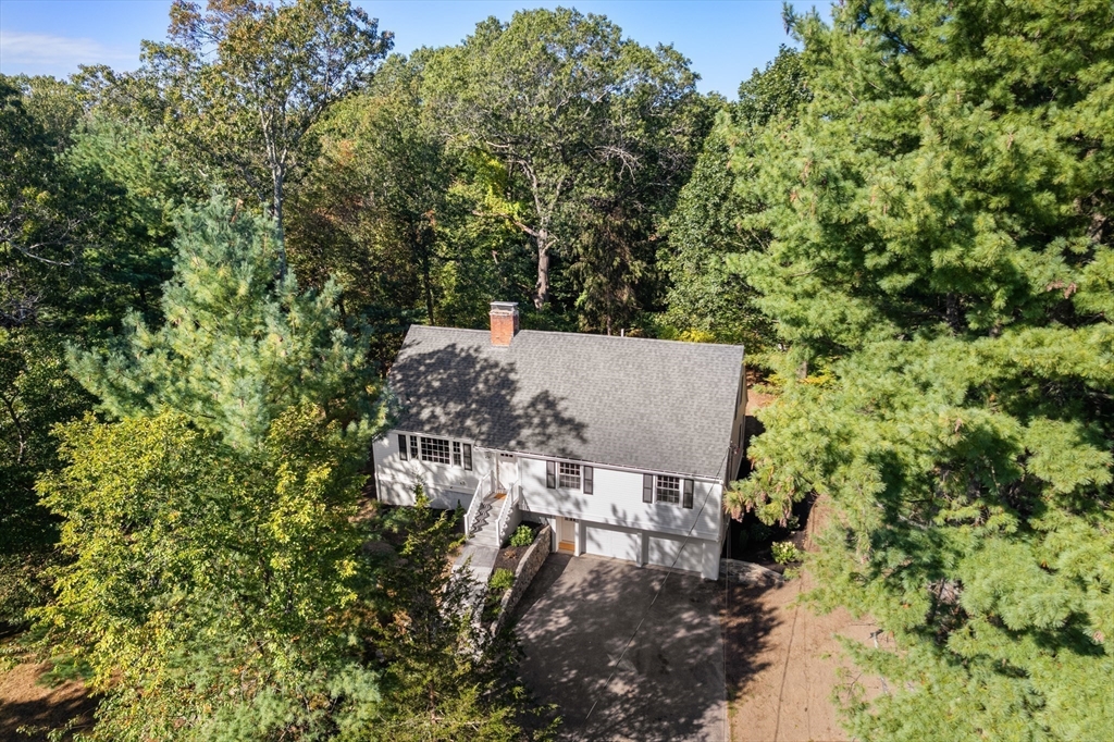 23 Covey Hill Road Reading, MA 01867 - Photo 2 of 36 Gallery Image 2
