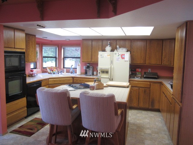 440 East Old Ranch Road Allyn, WA 98524 - Photo 8 of 25 Gallery Image 8