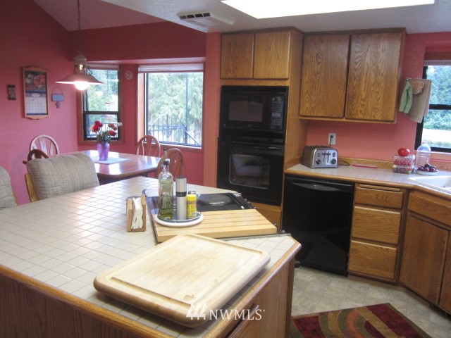 440 East Old Ranch Road Allyn, WA 98524 - Photo 9 of 25 Gallery Image 9