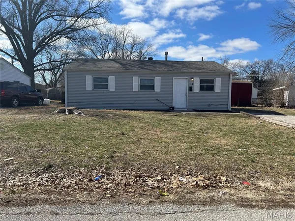 $105,000 | 4 St Lambert Drive, Cahokia, IL 62206