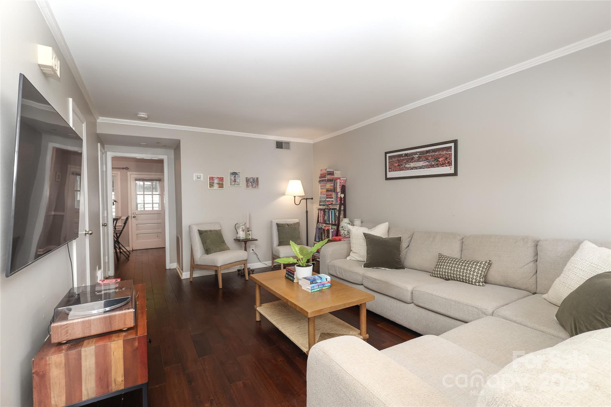 3722 Park Road, Unit B Charlotte, NC 28209 - Photo 4 of 48 a living room with furniture and wooden floor