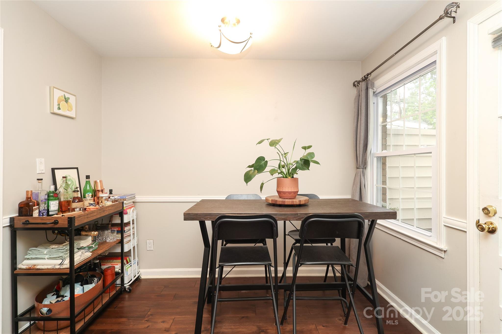 3722 Park Road, Unit B Charlotte, NC 28209 - Photo 7 of 48 a dining room with furniture and window