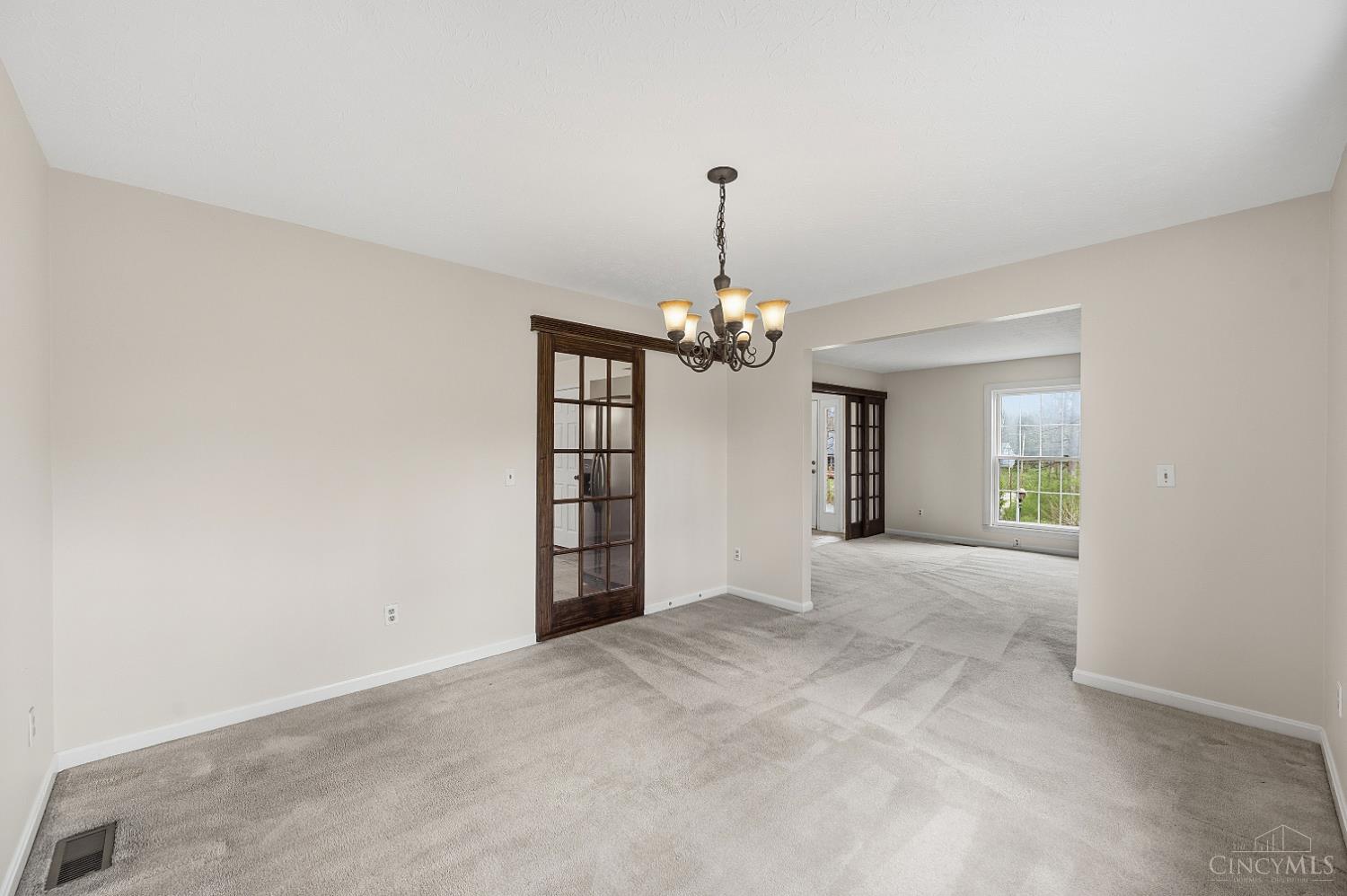 3883 Fulton Grove Road Cincinnati, OH 45245 - Photo 15 of 70