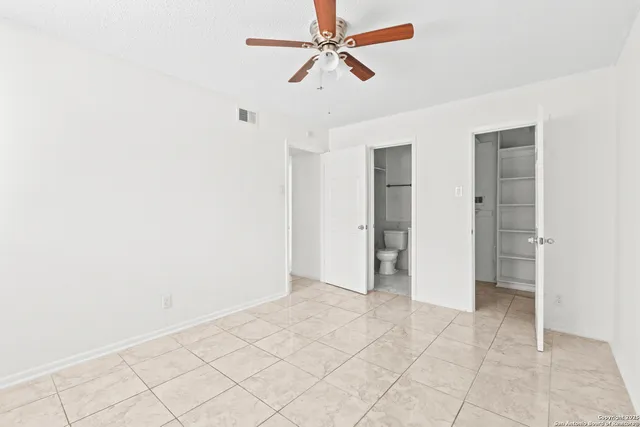 $1,000 | 6611 Southpoint Street, Unit 128, San Antonio, TX 78229