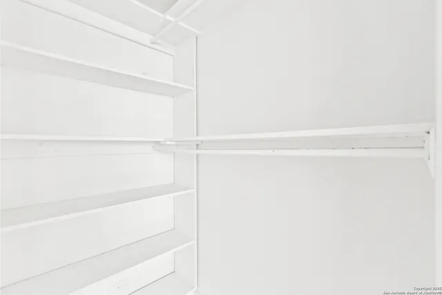 $1,000 | 6611 Southpoint Street, Unit 128, San Antonio, TX 78229