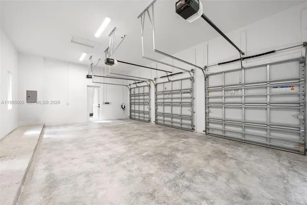 $7,968,000 | 7900 Southwest 118th Street, Pinecrest, FL 33156