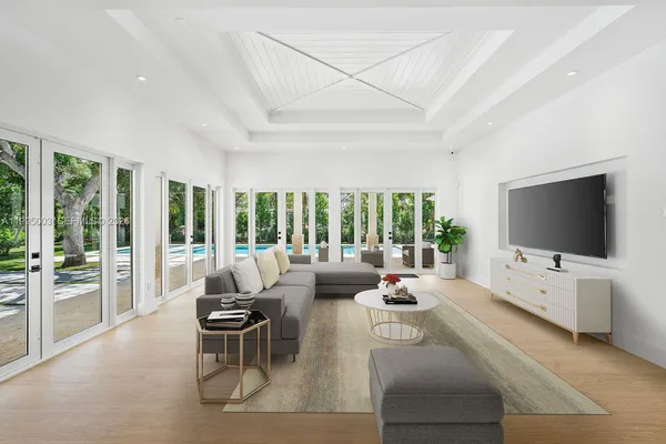 $7,968,000 | 7900 Southwest 118th Street, Pinecrest, FL 33156