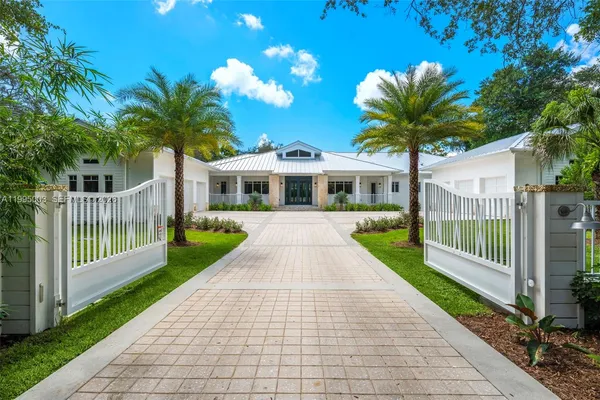 $7,968,000 | 7900 Southwest 118th Street, Pinecrest, FL 33156