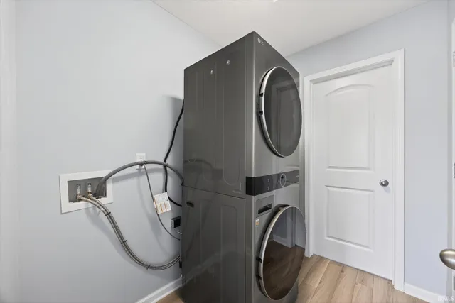 $464,900 | 5347 West Stonewood Drive, Bloomington, IN 47403