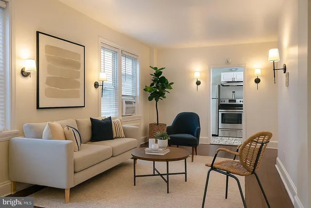 $1,650 | 12 East Lancaster Avenue, Unit 101, Paoli, PA 19301