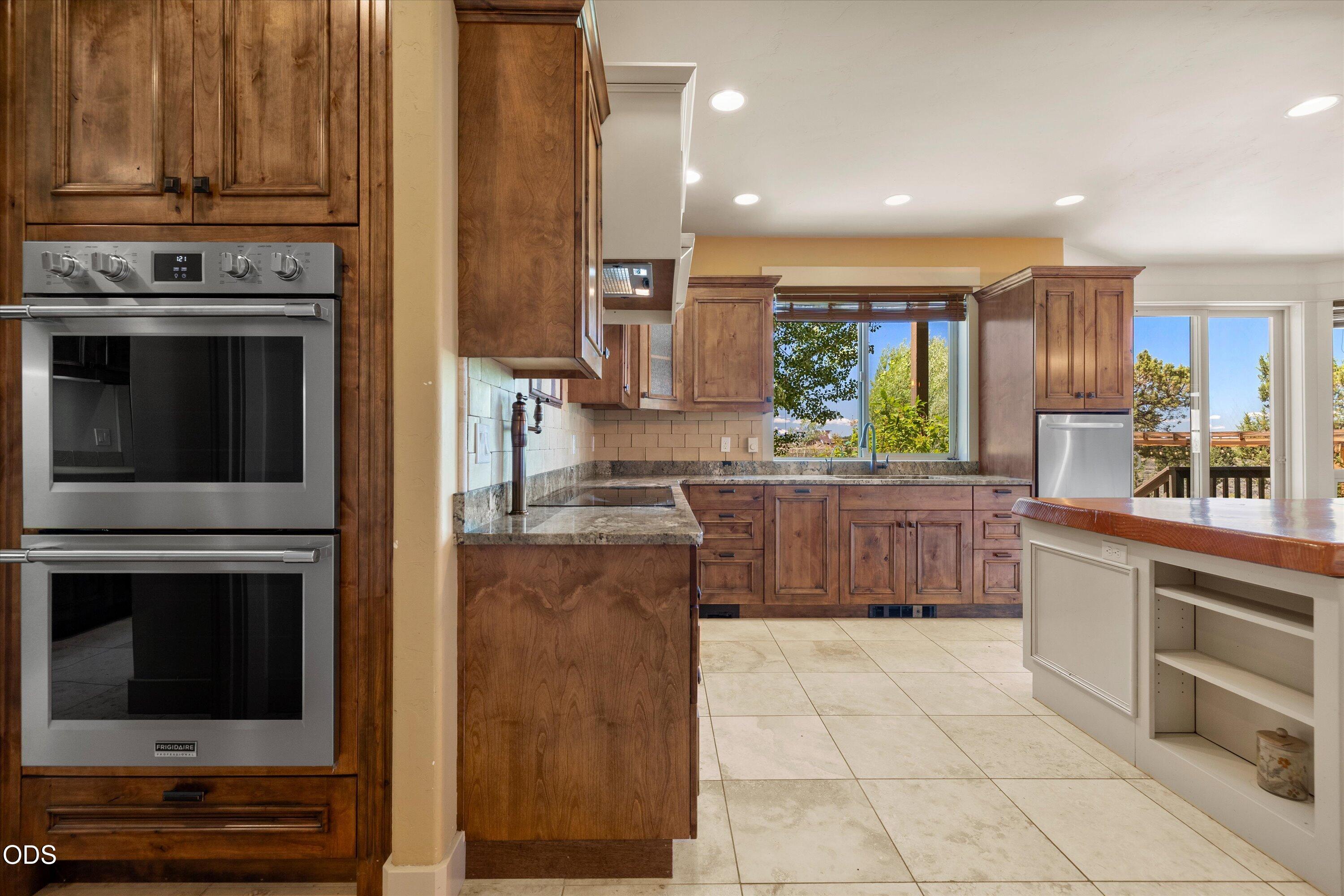 24442 Dodds Road Bend, OR 97701 - Photo 24 of 78 Gallery Image 24