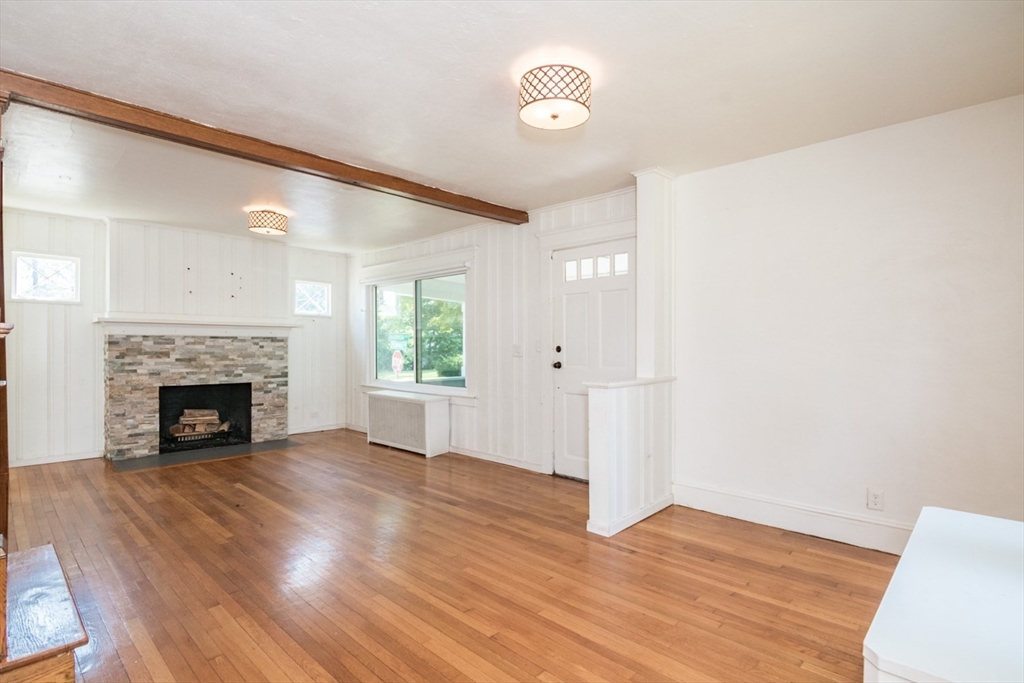 170 Plumtree Road Springfield, MA 01118 - Photo 11 of 31