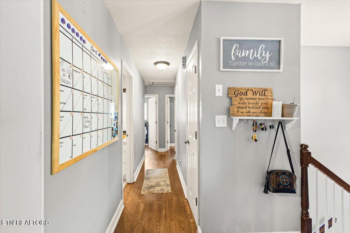 329 Summerville Road Kingsport, TN 37663 - Photo 12 of 42 16-128A4454