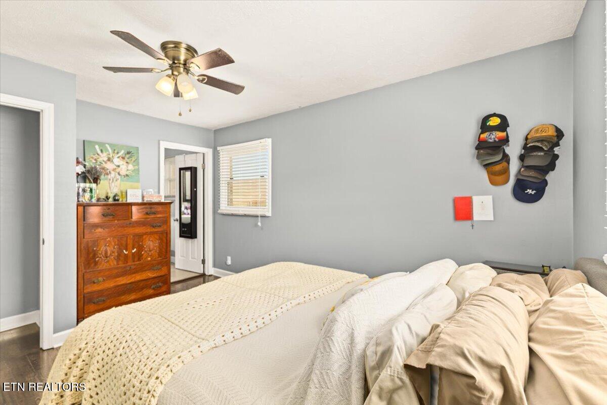 329 Summerville Road Kingsport, TN 37663 - Photo 19 of 42 23-128A4479