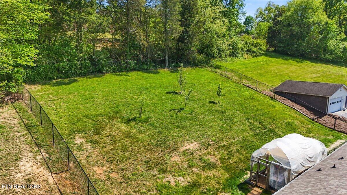 329 Summerville Road Kingsport, TN 37663 - Photo 33 of 42 37-DJI_20260421150050_0268_D